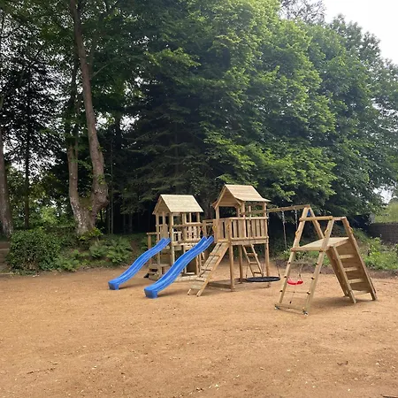 Chateau De La Cour De Coulonces