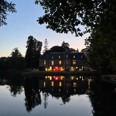 Chateau De La Cour De Coulonces * Saint-Martin-de-Tallevende